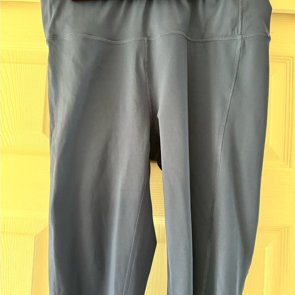 Oiselle cropped tights blue, size 12. Always hung dry. - Picture 1 of 3